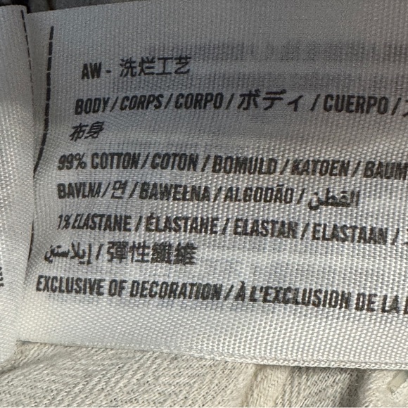 Abercrombie Curve Love 4” Mom Shorts High Rise Distressed 34 - Picture 5 of 6